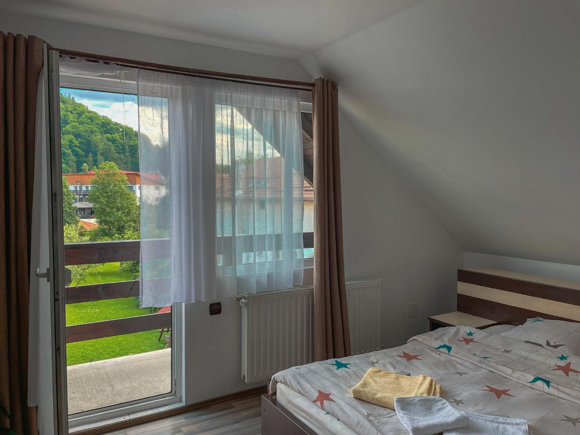 Apartamento Casuta Cu Dumbrava Bran  Exterior foto