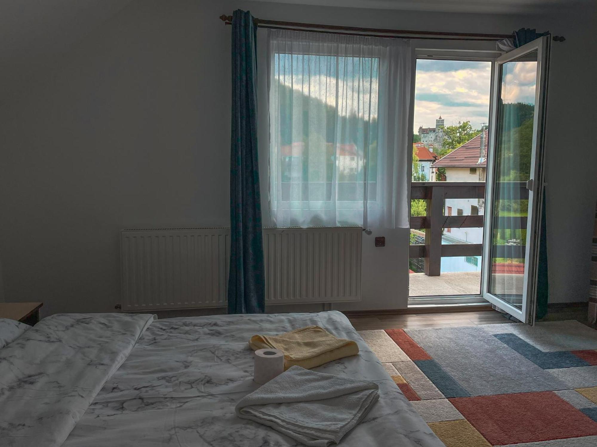 Apartamento Casuta Cu Dumbrava Bran  Exterior foto