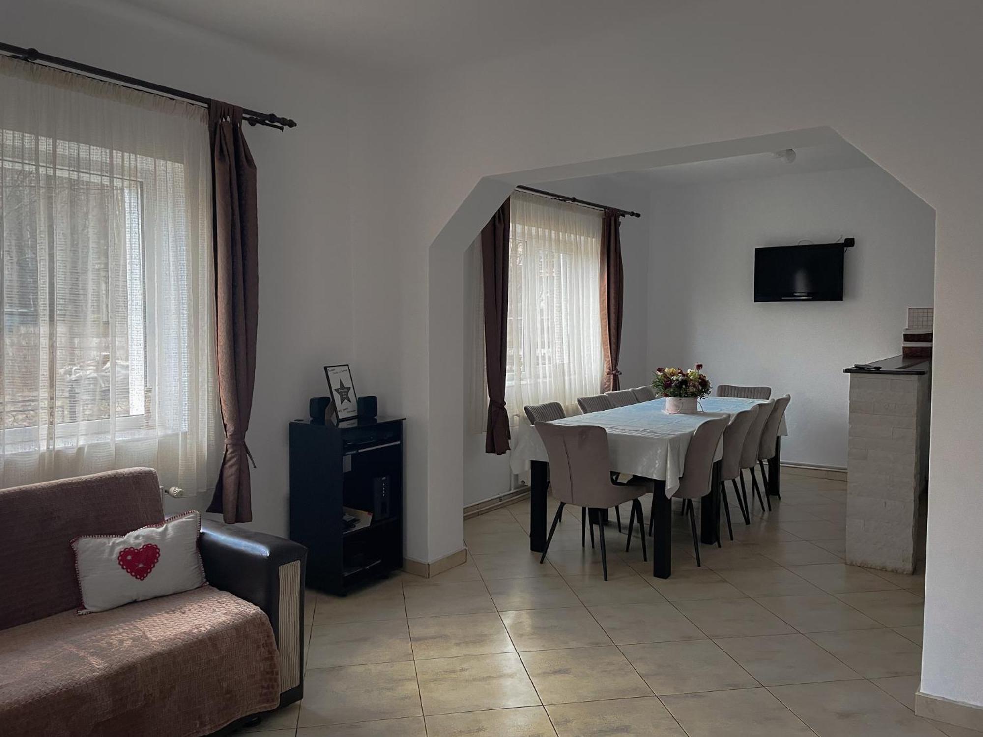 Apartamento Casuta Cu Dumbrava Bran  Exterior foto